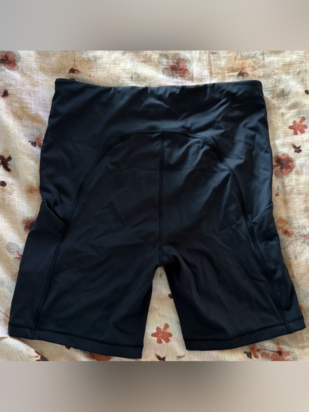 Athleta 7in Bike Shorts - Picture 2 of 3